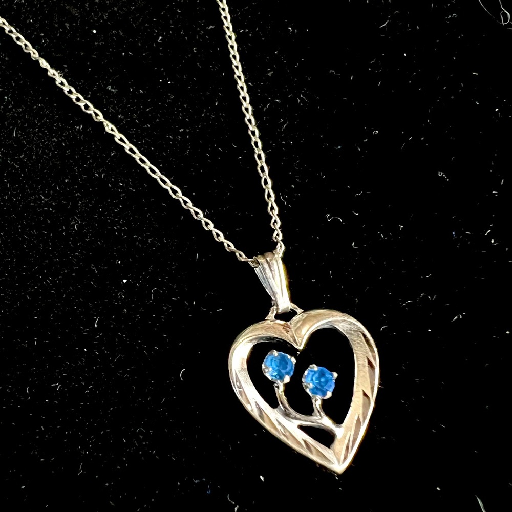 Silver and sapphire necklace